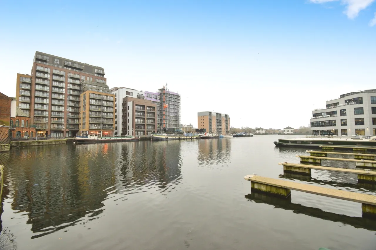 Pepper Street, London, E14, photo 15