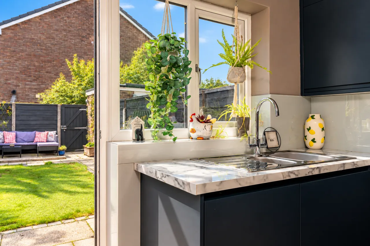 Rosebank Close, Ainsworth, BL2, photo 5