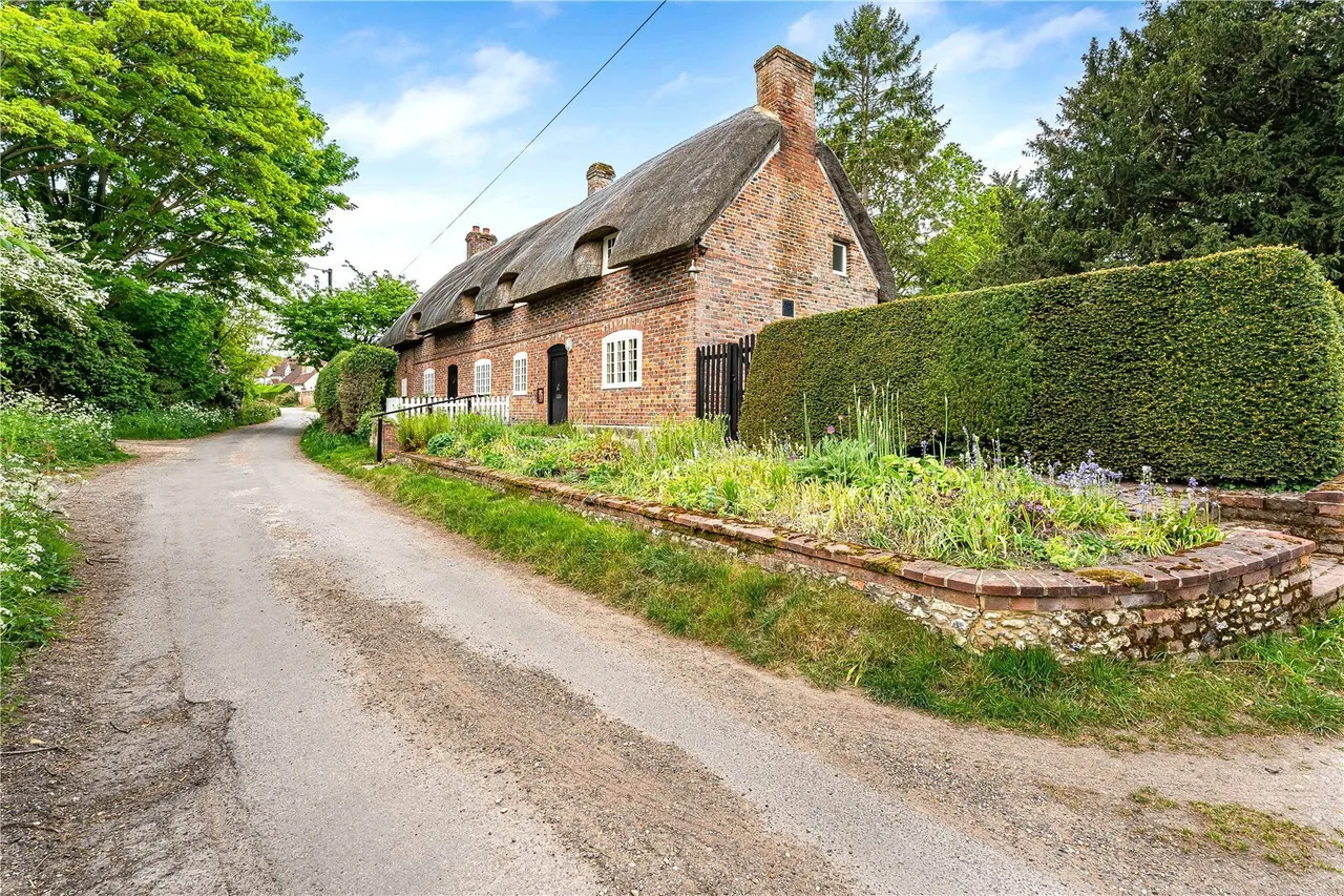 2 bed property for sale, Church Lane, Aston Rowant, OX49