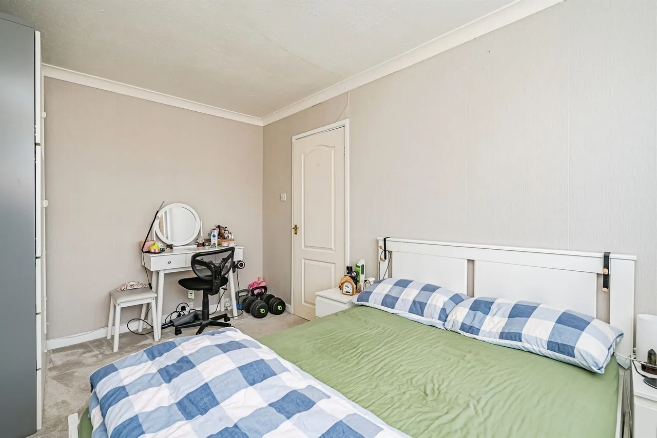 Lyttleton Close, DUDLEY, photo 11