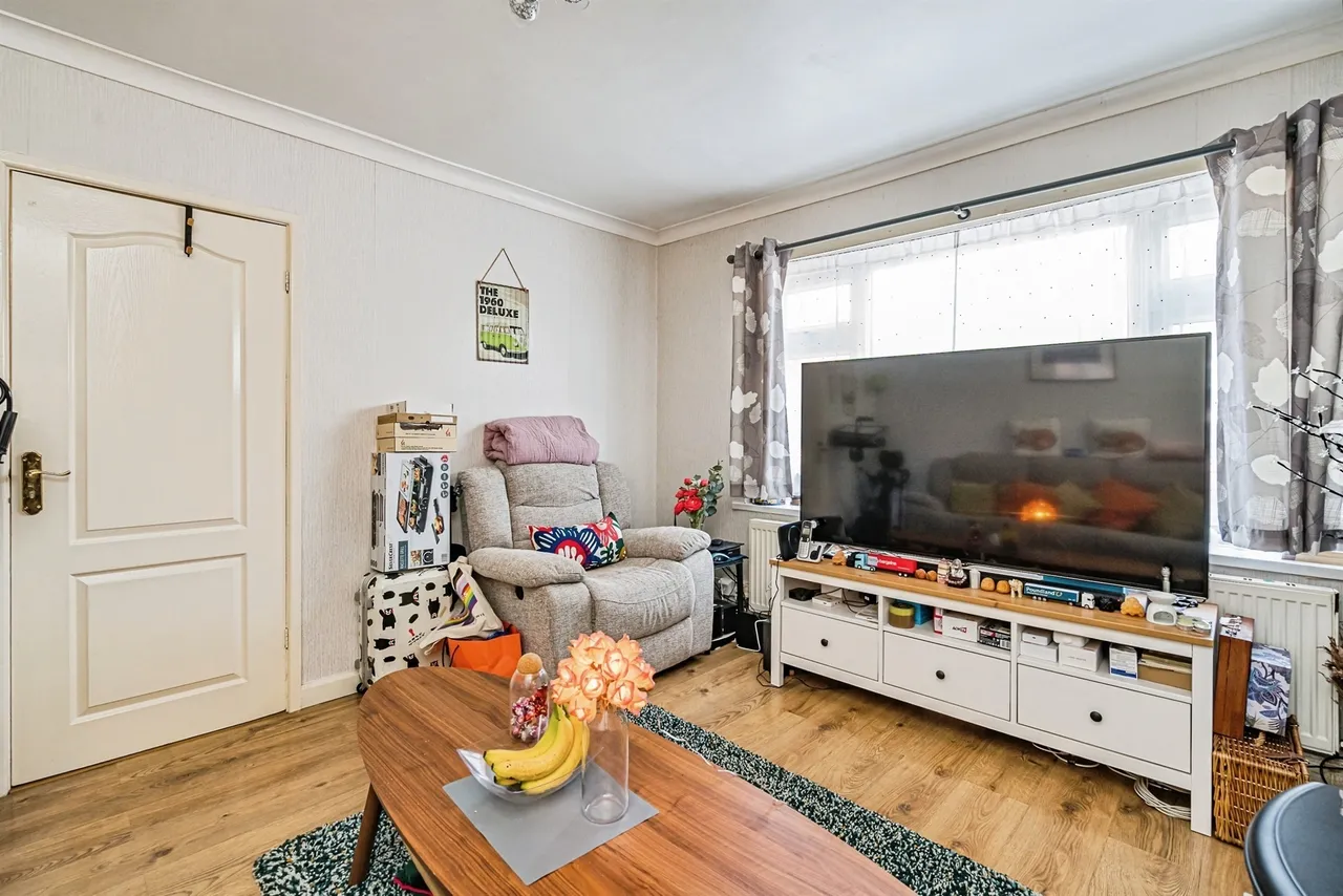 Lyttleton Close, DUDLEY, photo 6
