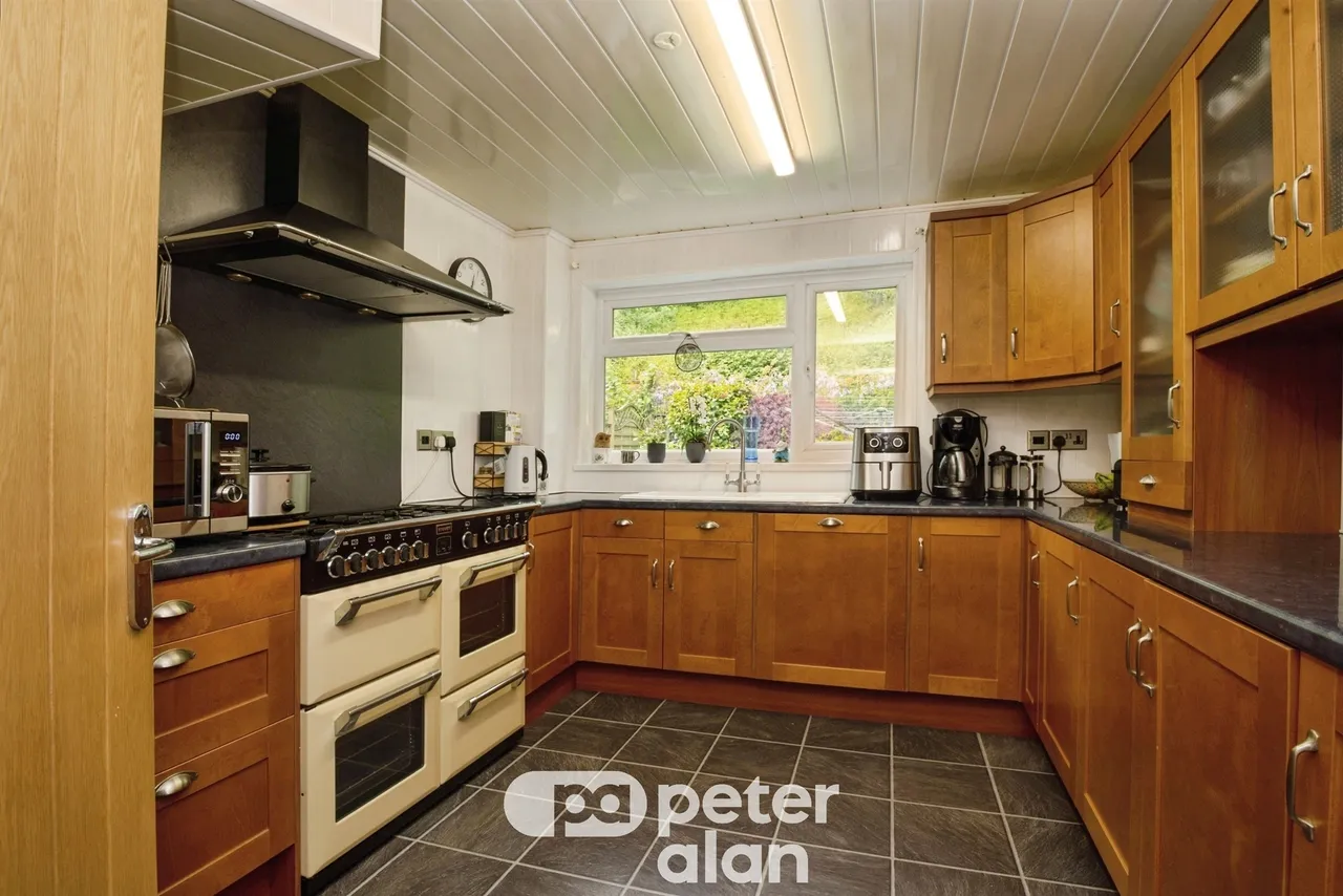 Brynheulog Pontypool, NP4, photo 9