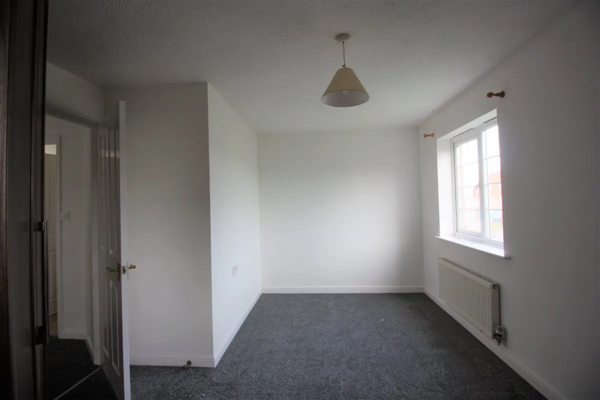 Oakroyd Crescent, Grimethorpe, photo 8