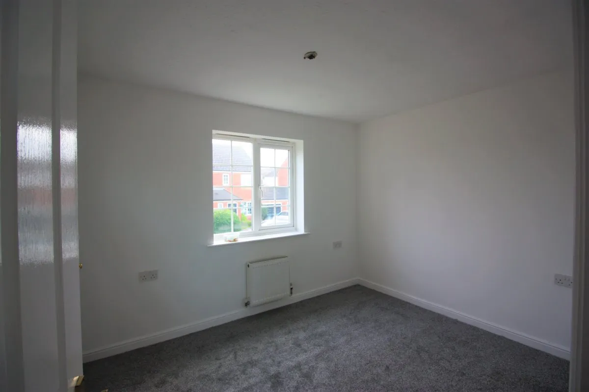 Oakroyd Crescent, Grimethorpe, photo 5