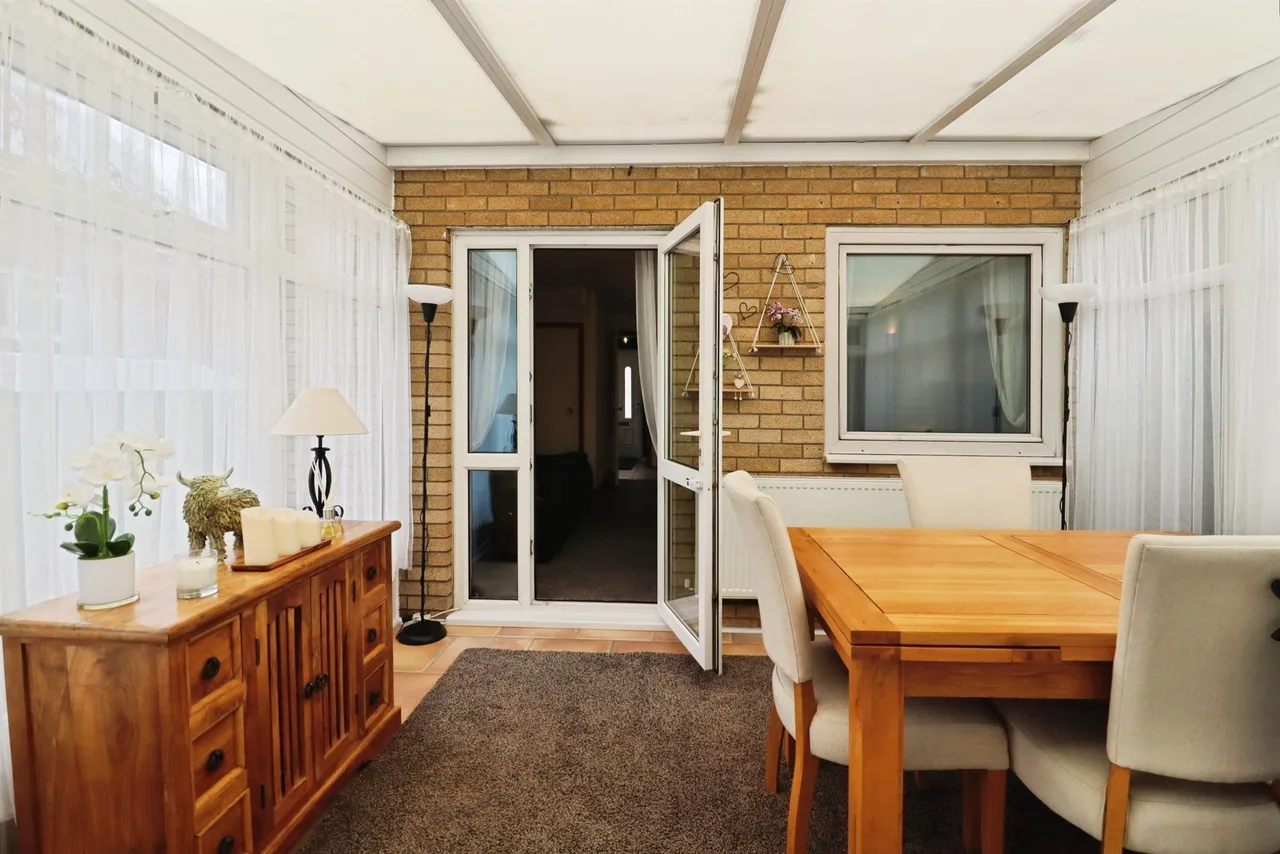 Lydstep Road, BARRY, photo 6