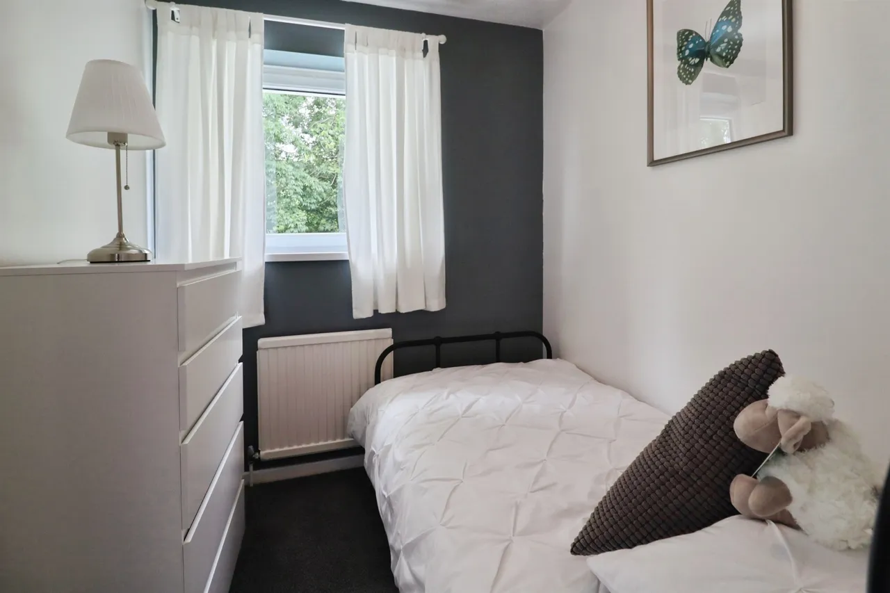 Lydstep Road, BARRY, photo 11
