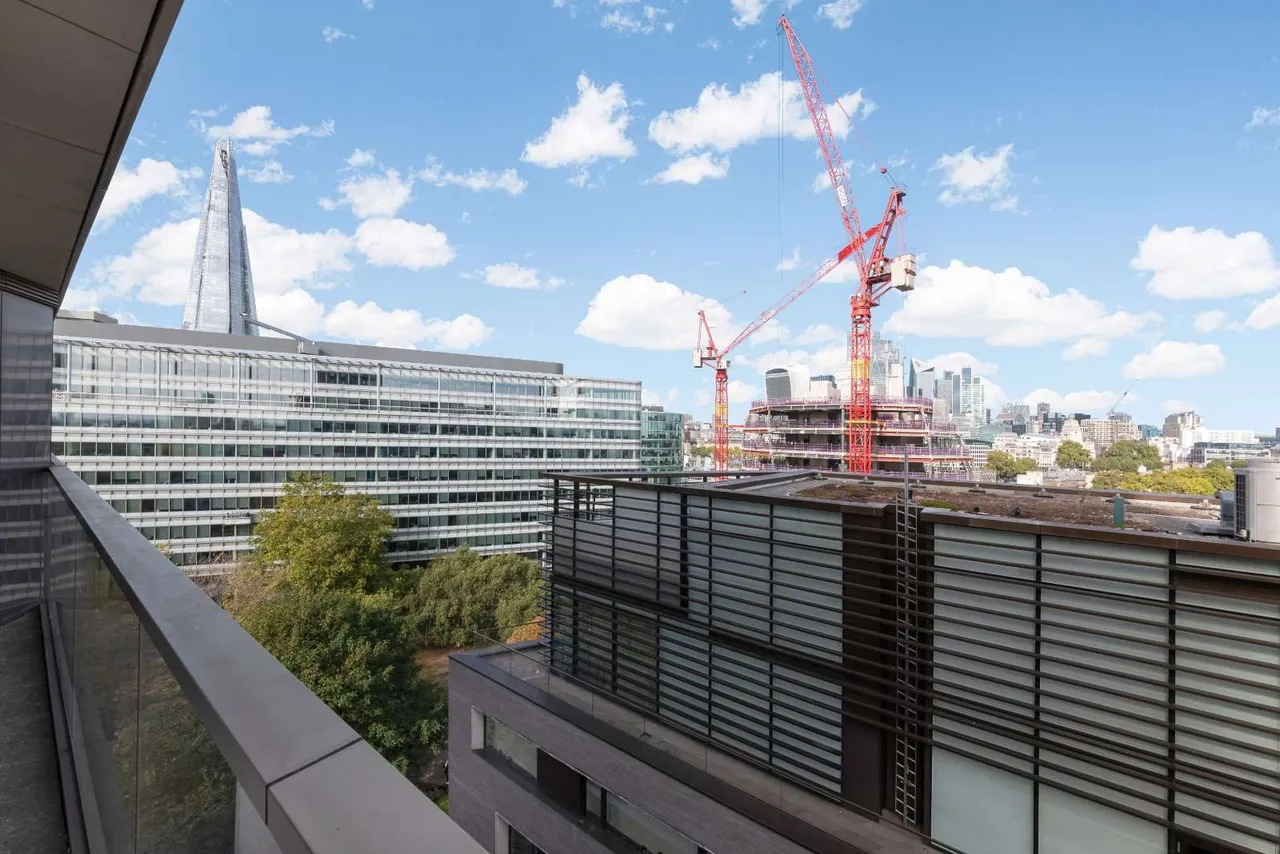Earls Way, London, SE1, photo 15