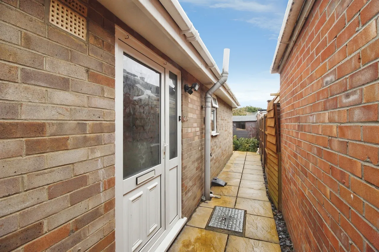 Margaret Drive, Boston, PE21, photo 12