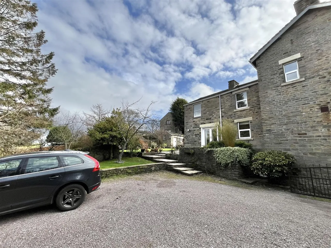 Chapel Brow, Charlesworth, SK13, photo 25