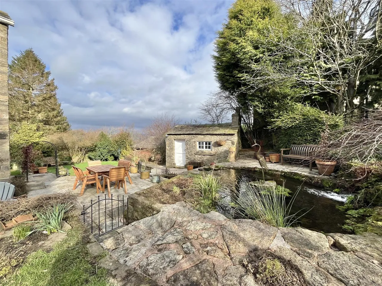 Chapel Brow, Charlesworth, SK13, photo 30