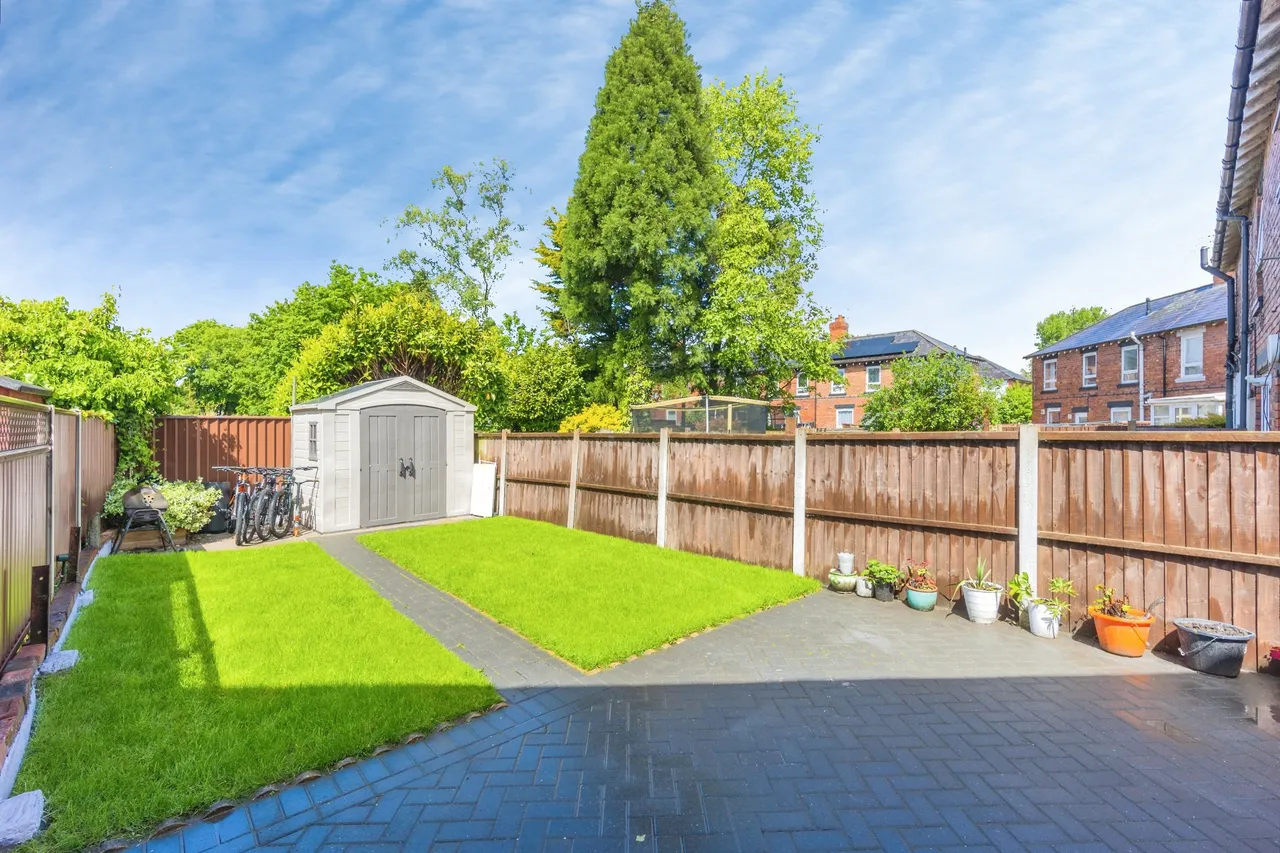 Moss Lane, Macclesfield, photo 2