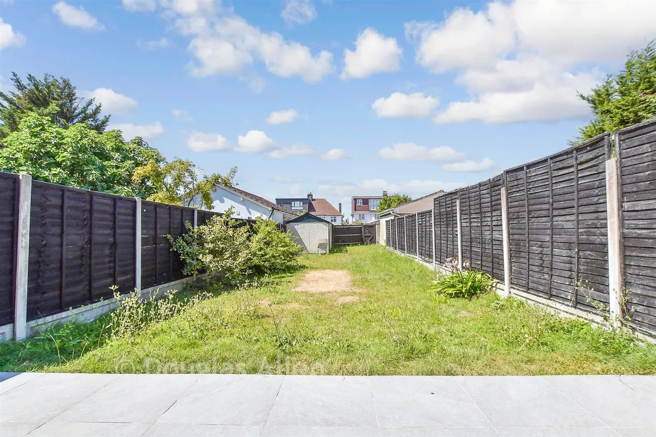 Old Church Road, Chingford, E4, photo 15