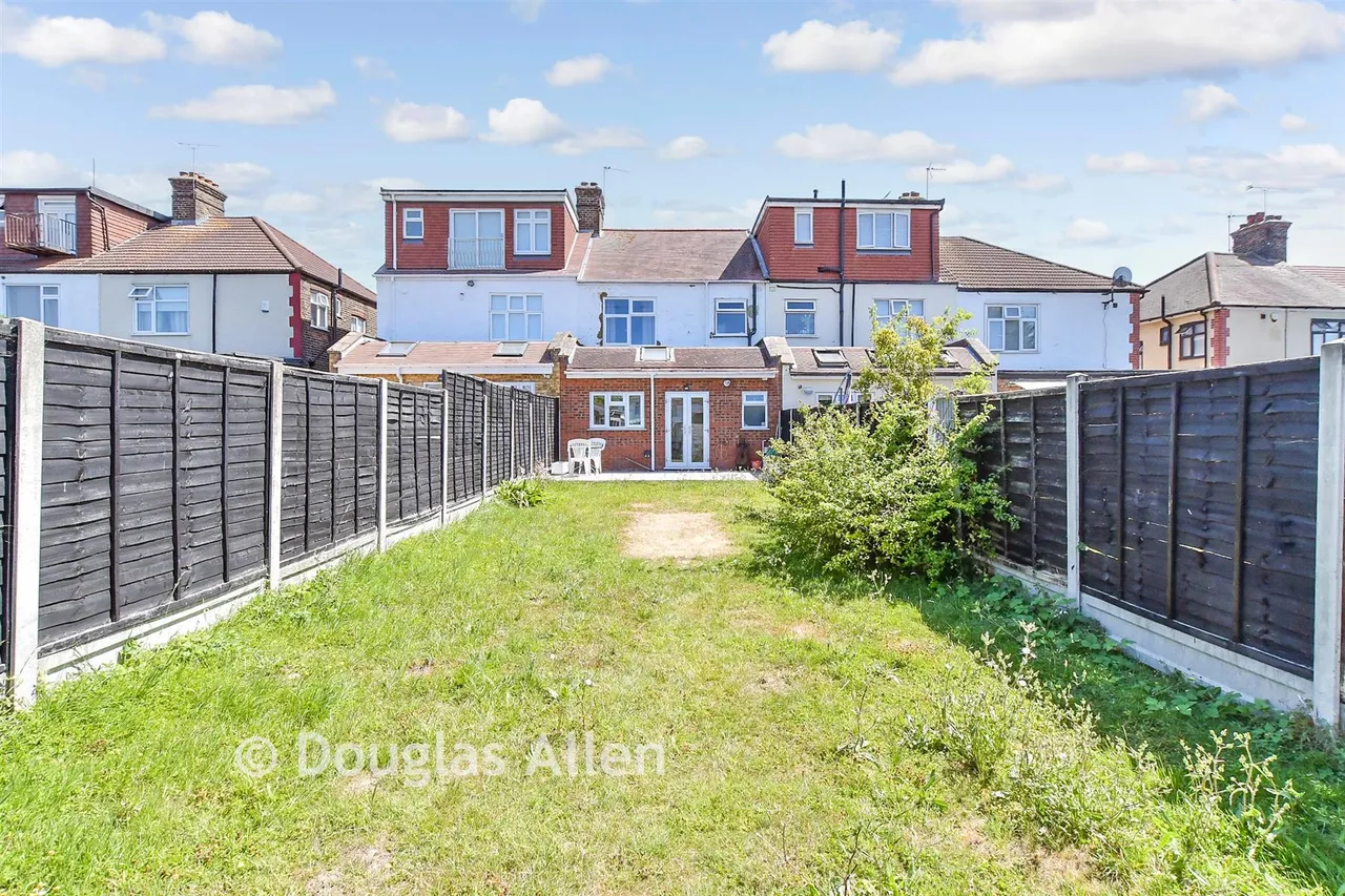 Old Church Road, Chingford, E4, photo 16