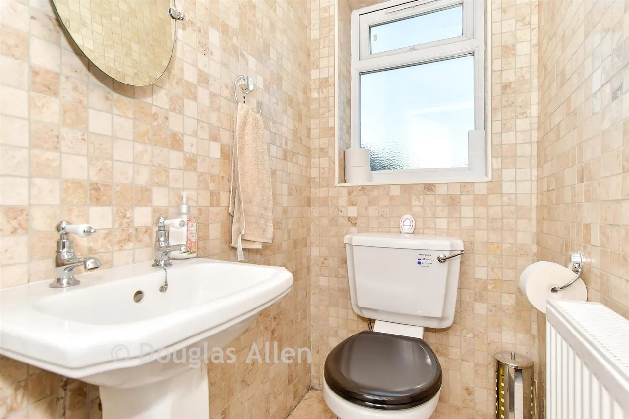 Old Church Road, Chingford, E4, photo 19