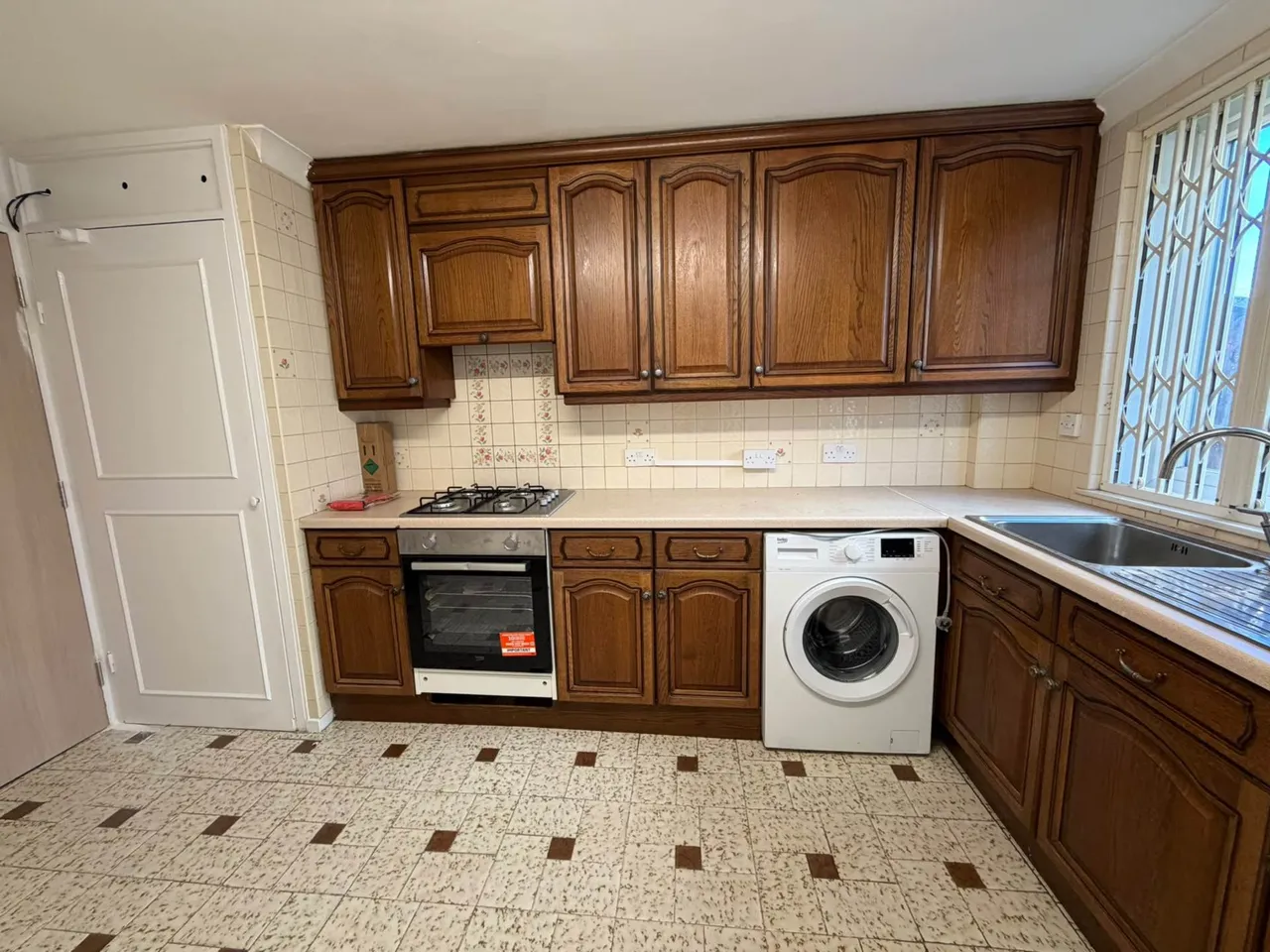 Kemps Drive, London, E14, photo 18