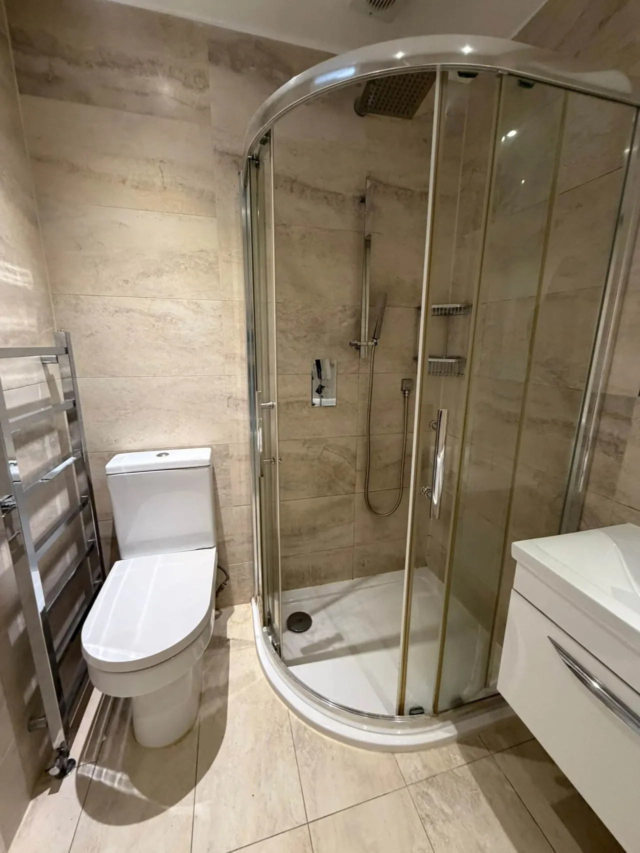 Kemps Drive, London, E14, photo 9