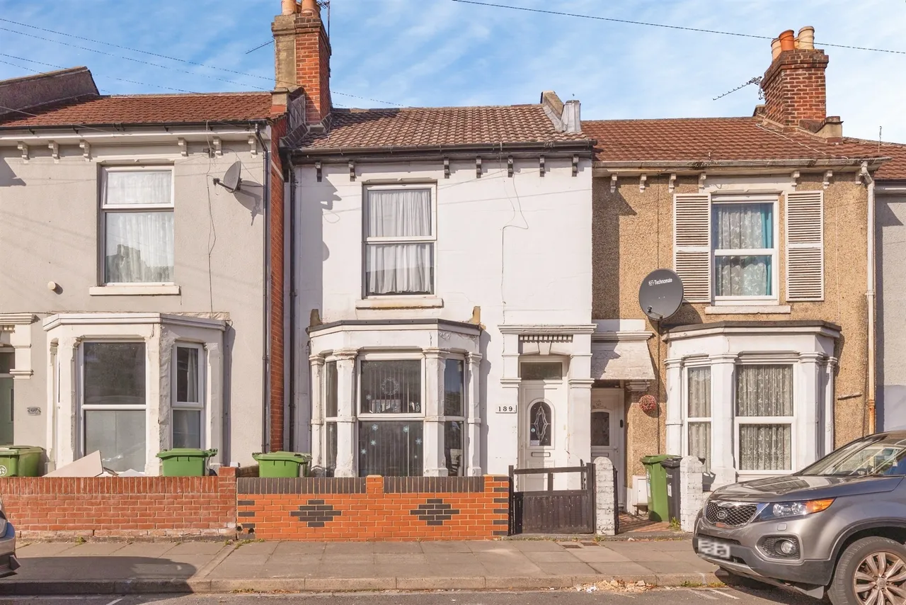 3 bed house for sale, Stamshaw Road, Portsmouth, PO2