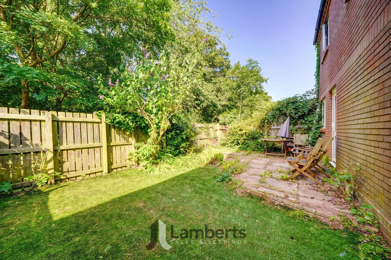 102 Banners Lane, Redditch, photo 14