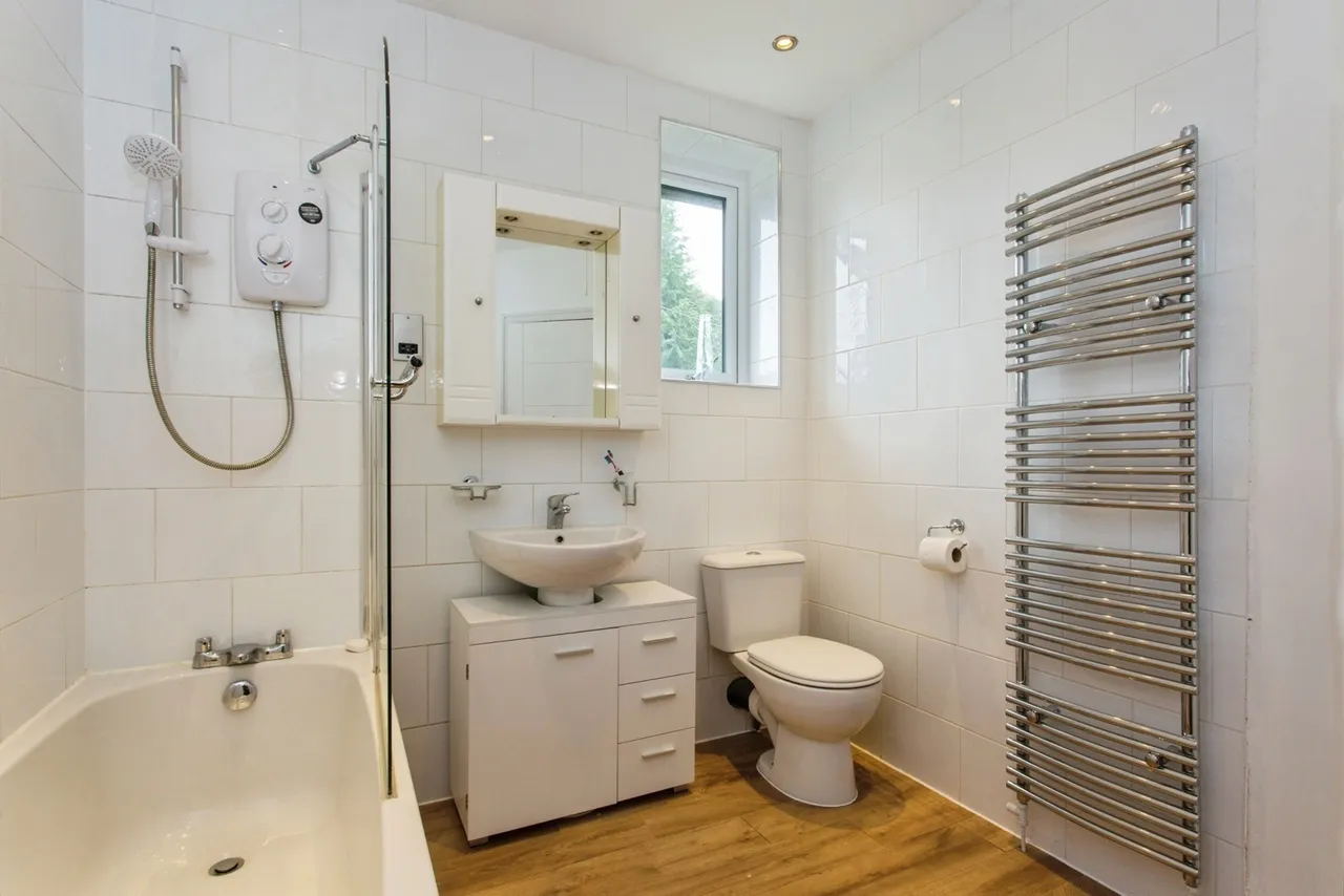 Preston New Road, Samlesbury, PR5, photo 16