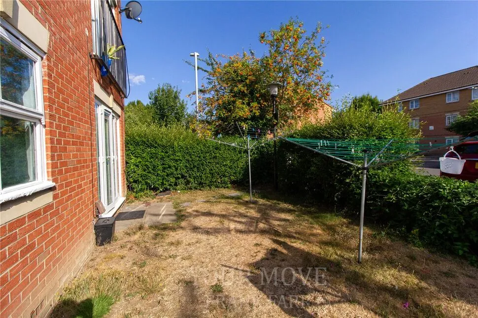 Baxter Close, Slough, Berkshire, SL1, photo 6