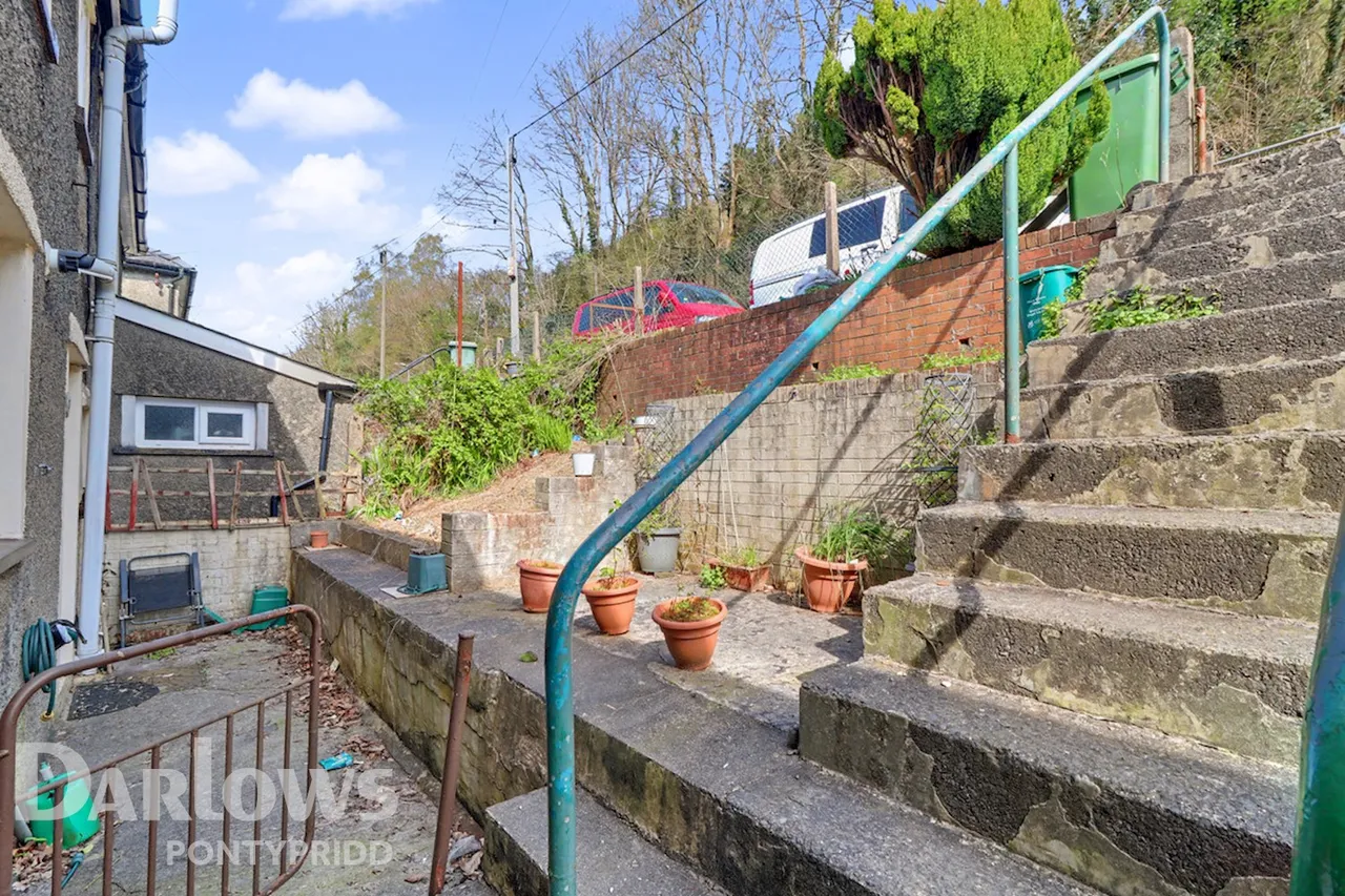 Park View, Mountain Ash, photo 13