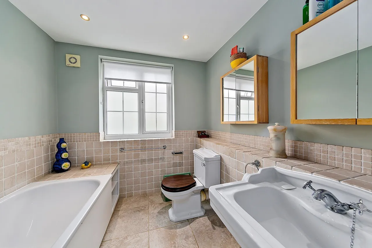Roedean Crescent, Roehampton, SW15, photo 20