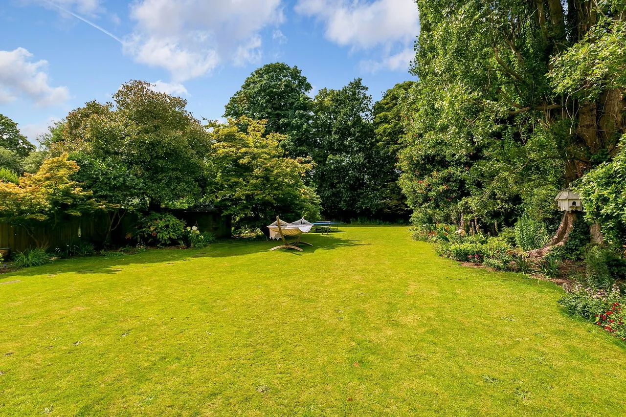 Roedean Crescent, Roehampton, SW15, photo 27