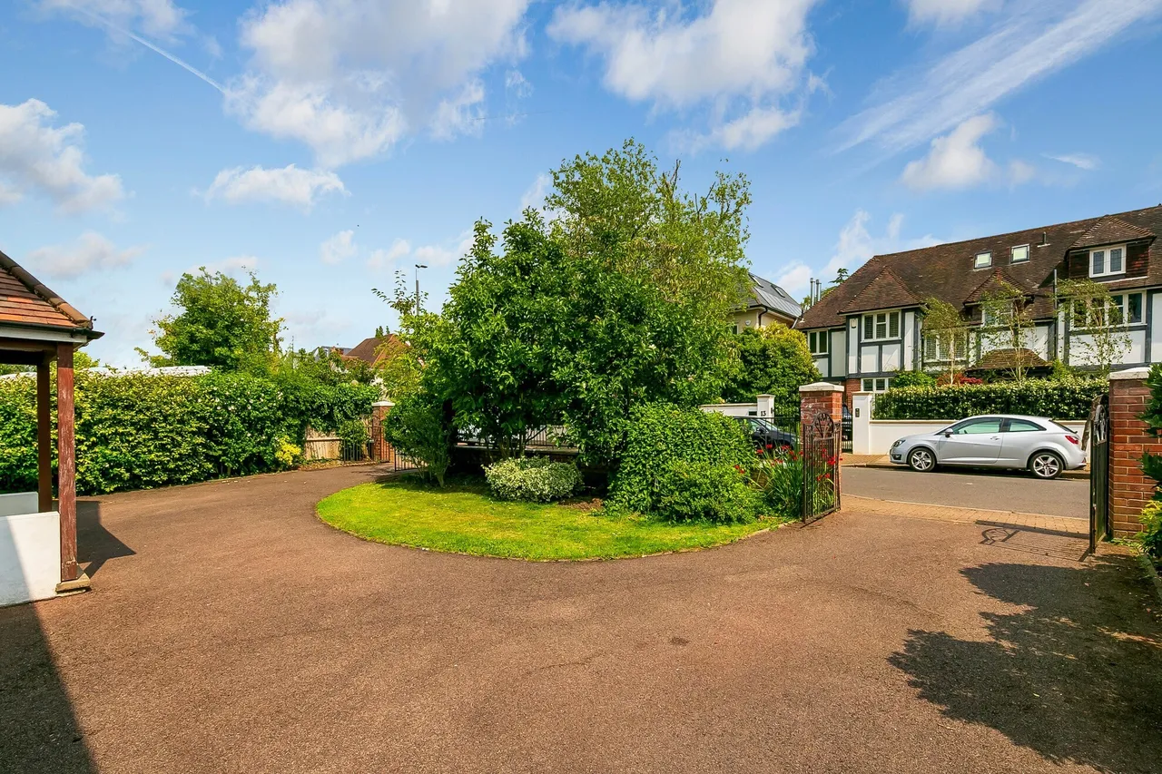 Roedean Crescent, Roehampton, SW15, photo 30