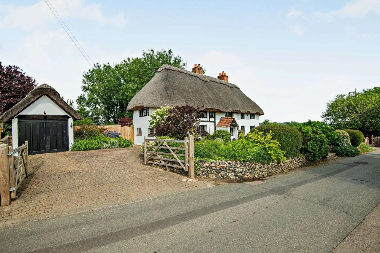 Wises Lane, Borden, Sittingbourne, Kent, ME9 8LP, photo 3