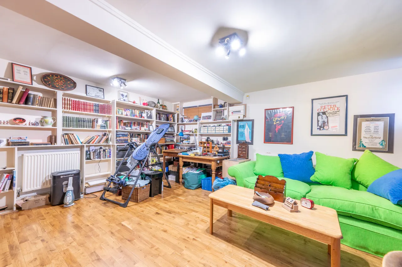 London, NW6, photo 9