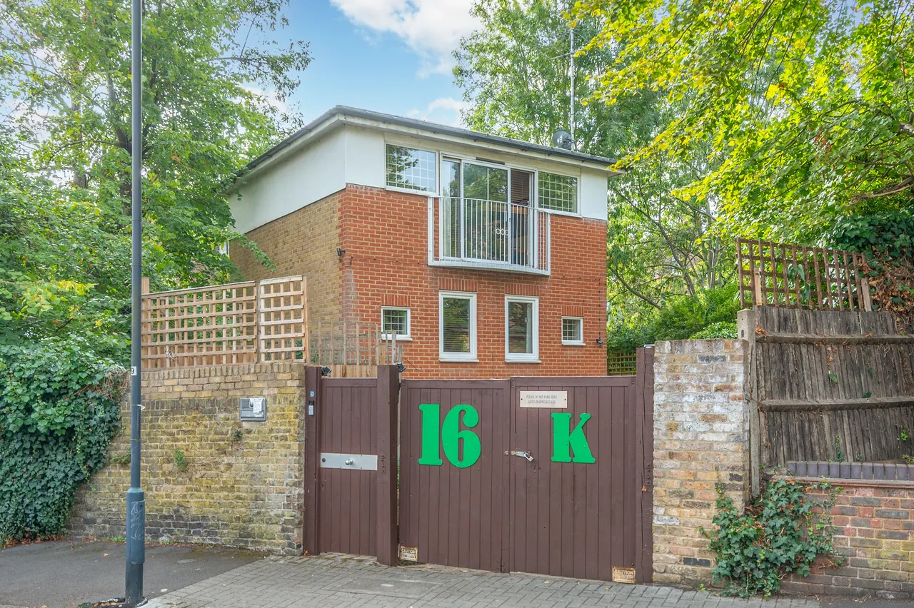 London, NW6, photo 2