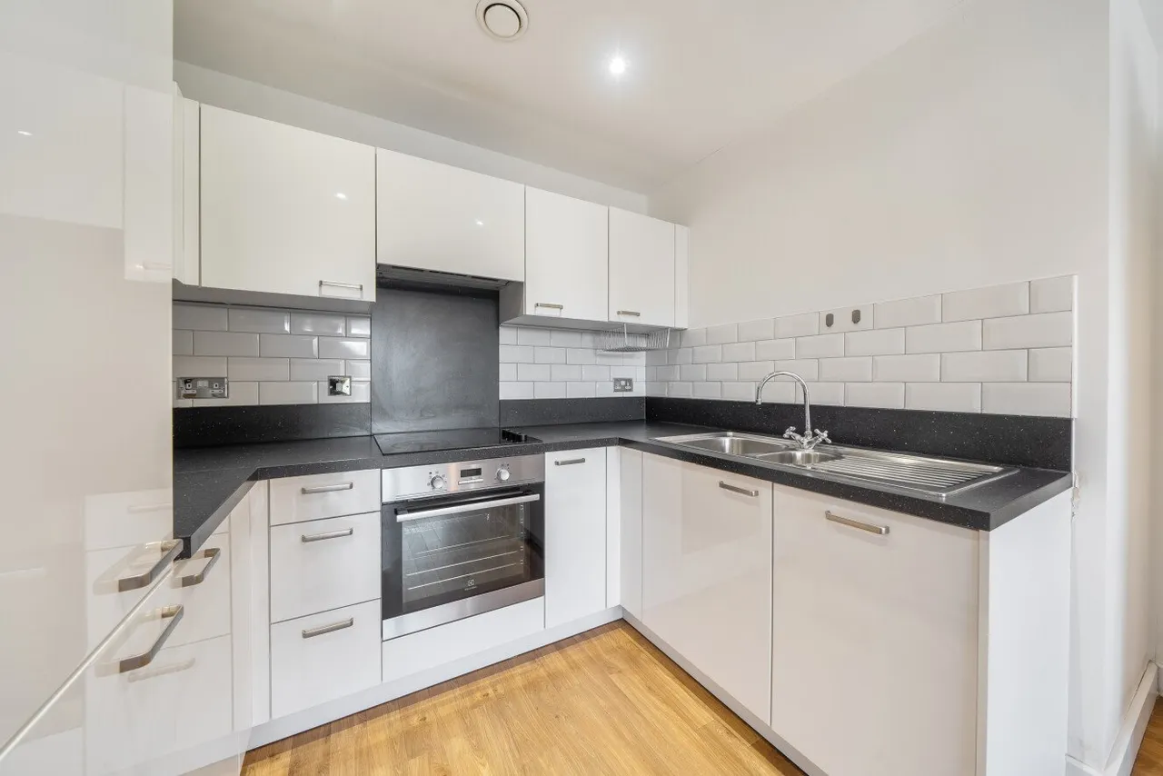 Adenmore Road, Catford, SE6, photo 2