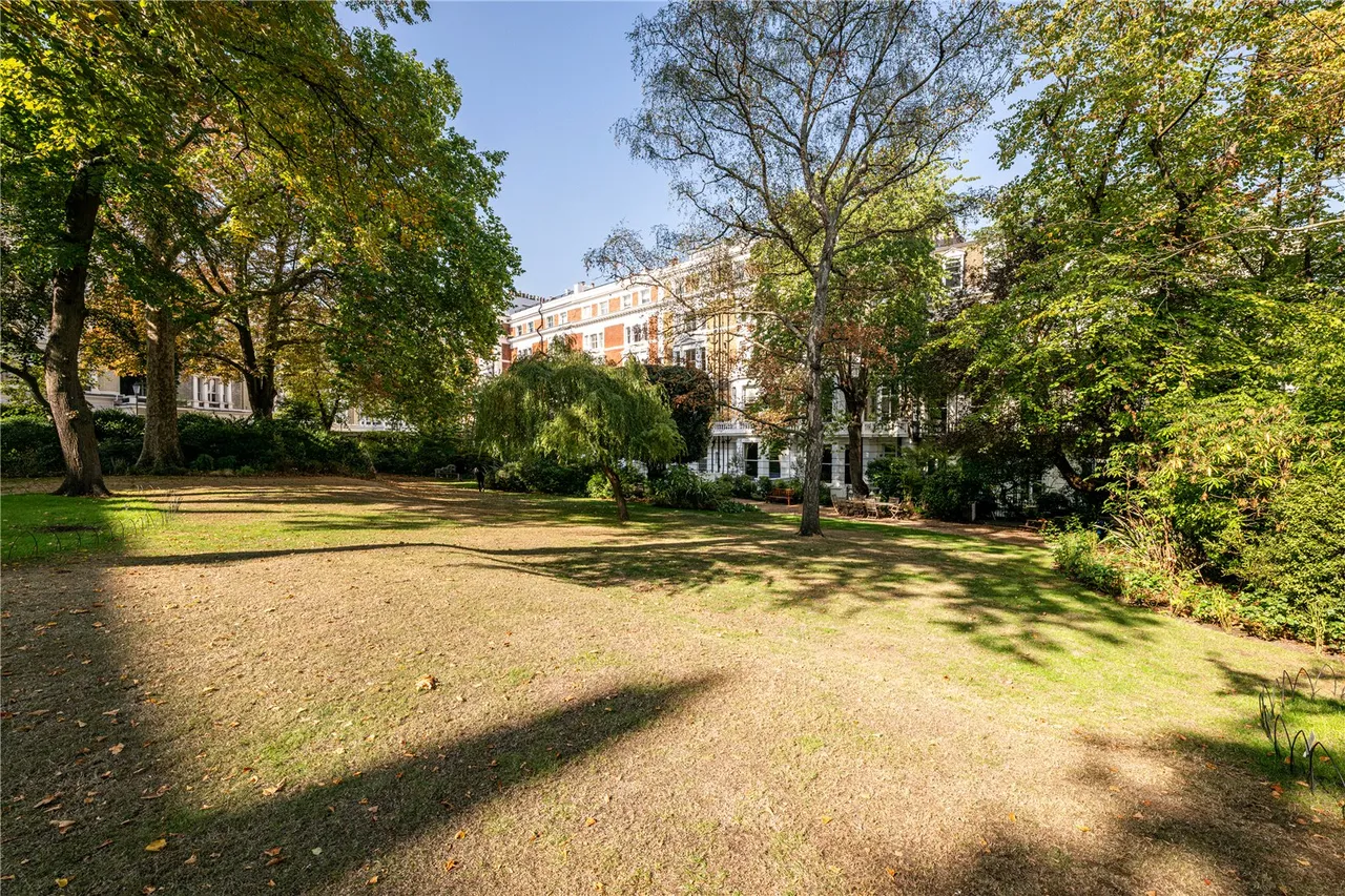 Ladbroke Gardens, Notting Hill, W11, photo 11