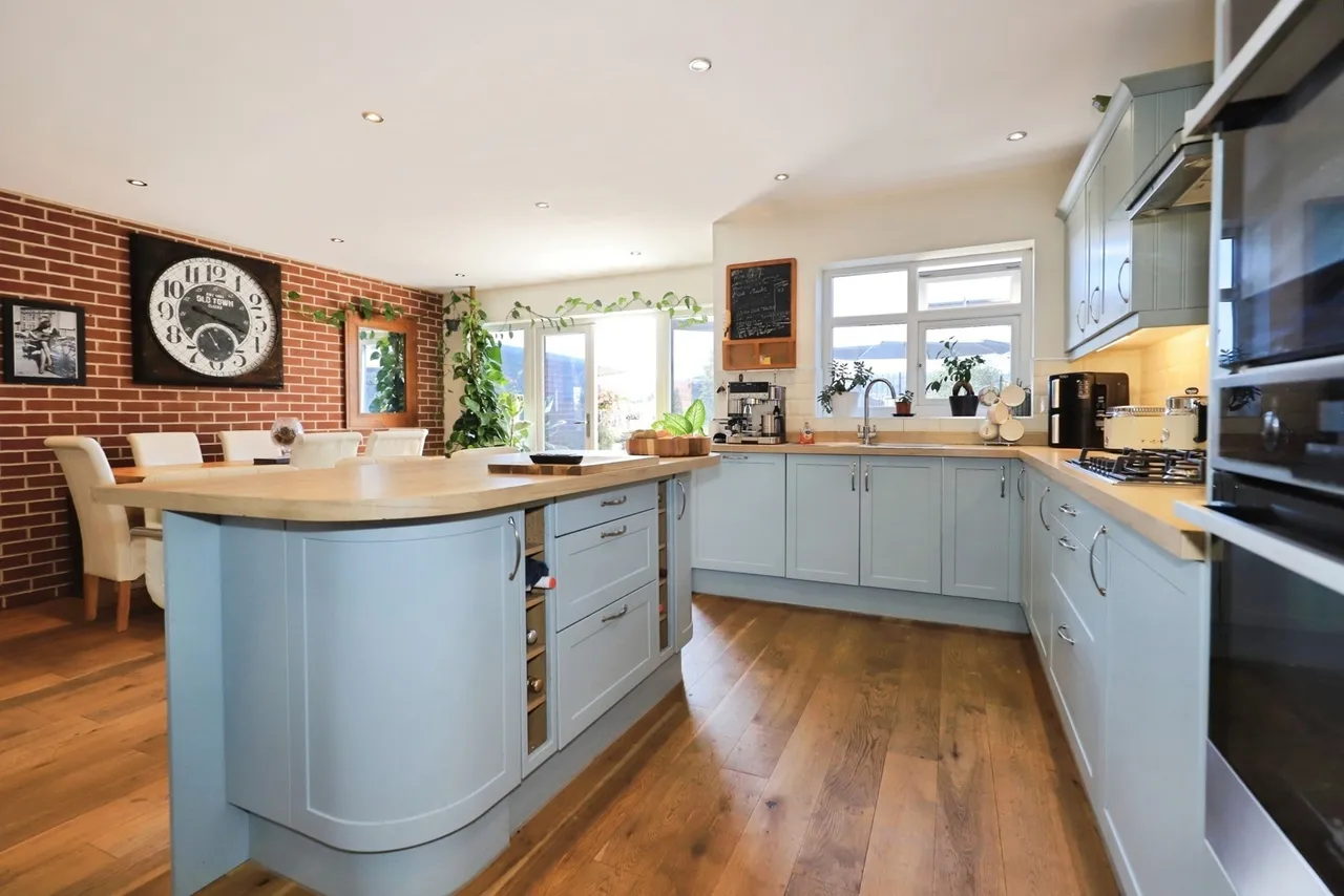 Eagles Place, Kidderminster, DY11, photo 8