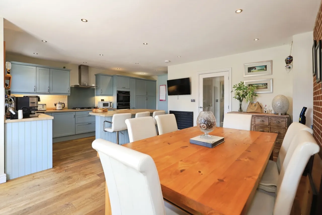 Eagles Place, Kidderminster, DY11, photo 9