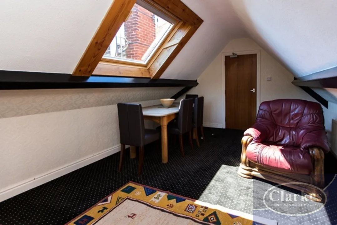 St Anthonys Road, Meyrick Park, photo 7