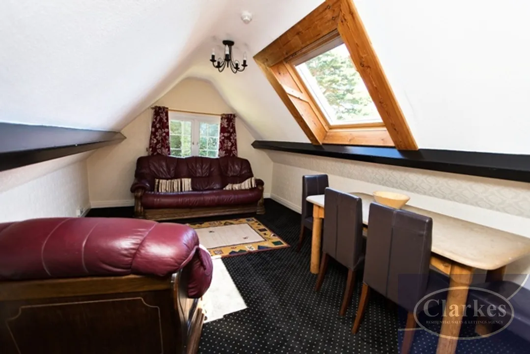 St Anthonys Road, Meyrick Park, photo 6