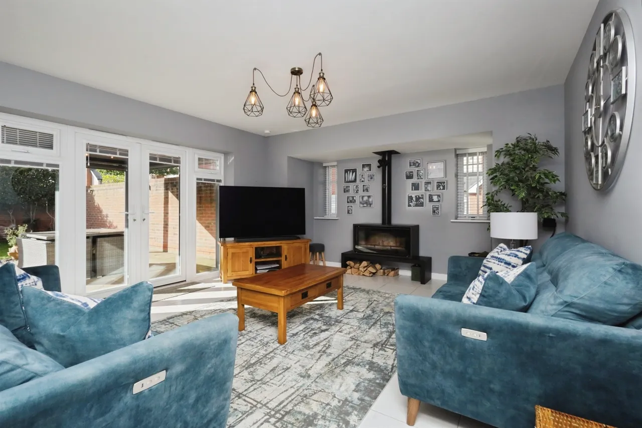 Dunnock Lane, Hellingly, BN27, photo 2