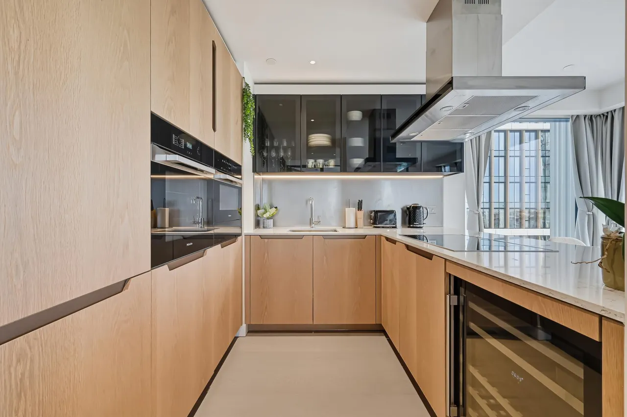 Nine Elms Lane, London, SW8, photo 6