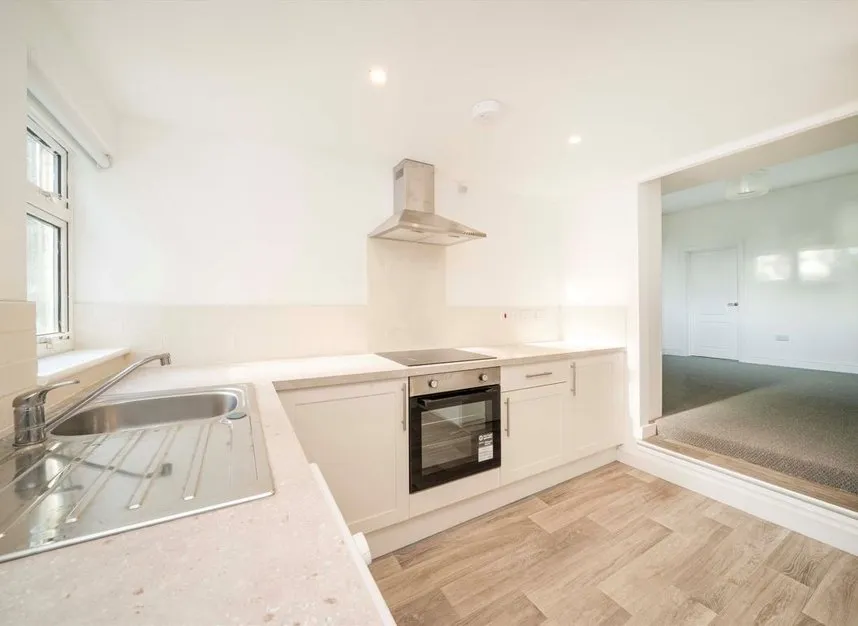 2 bed flat to rent, St Stephens Road, Isleworth, TW3