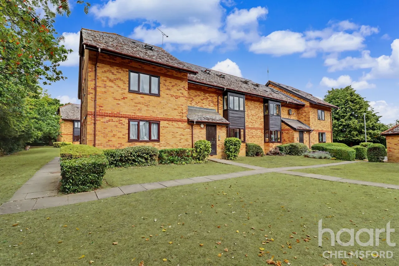 2 bed flat for sale, Cavendish Gardens, Chelmsford, CM2