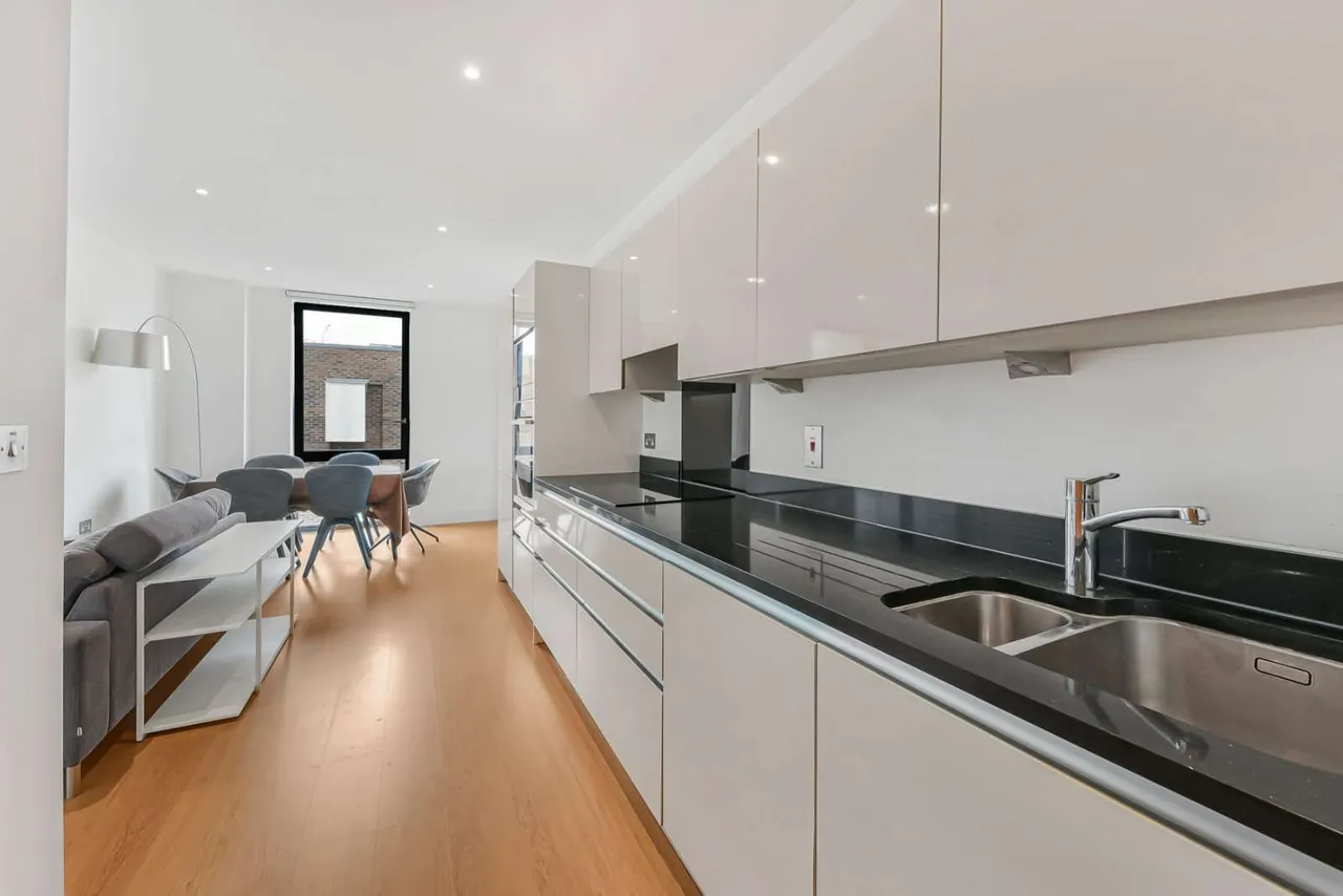Cambridge Road, London, NW6 5FL, photo 3