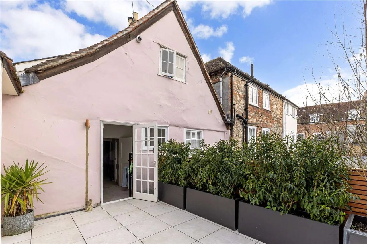 Great Minster Street, Winchester, Hampshire, SO23 9HA, photo 12