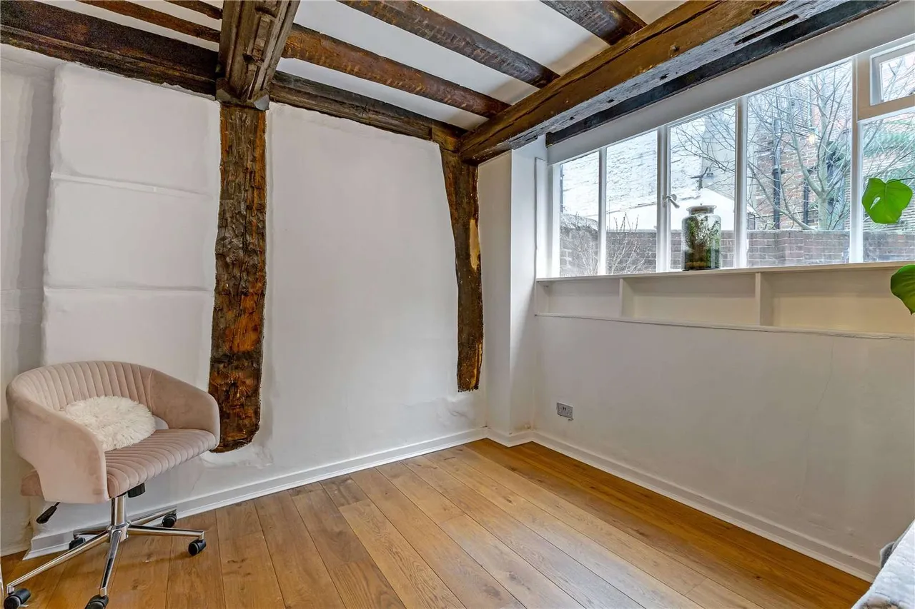 Great Minster Street, Winchester, Hampshire, SO23 9HA, photo 5