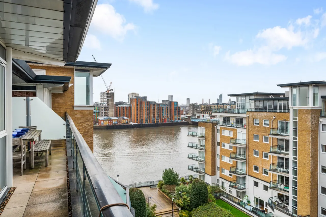 Bluewater House, Riverside West, photo 10