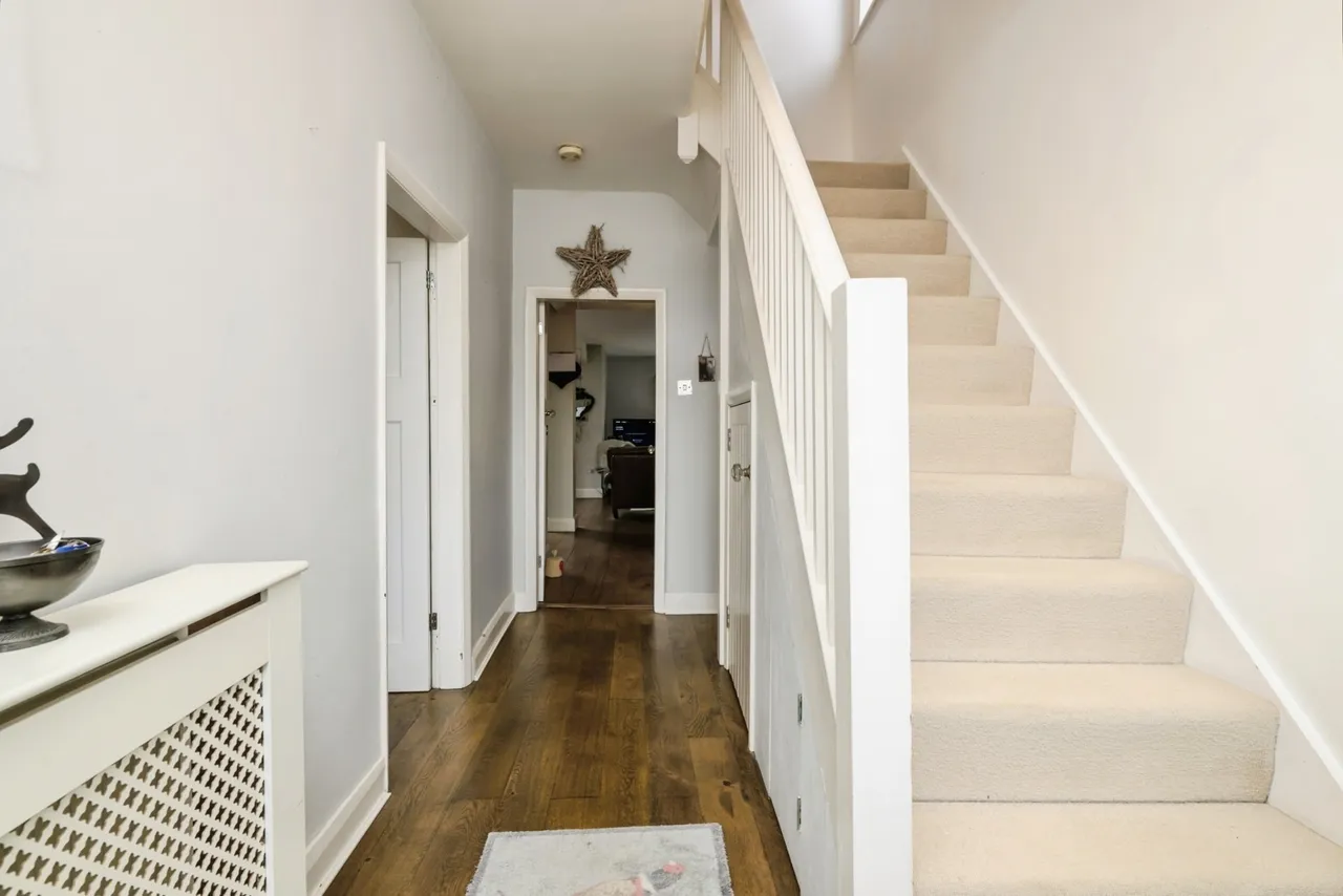Lincoln Road, Glinton, PE6, photo 18