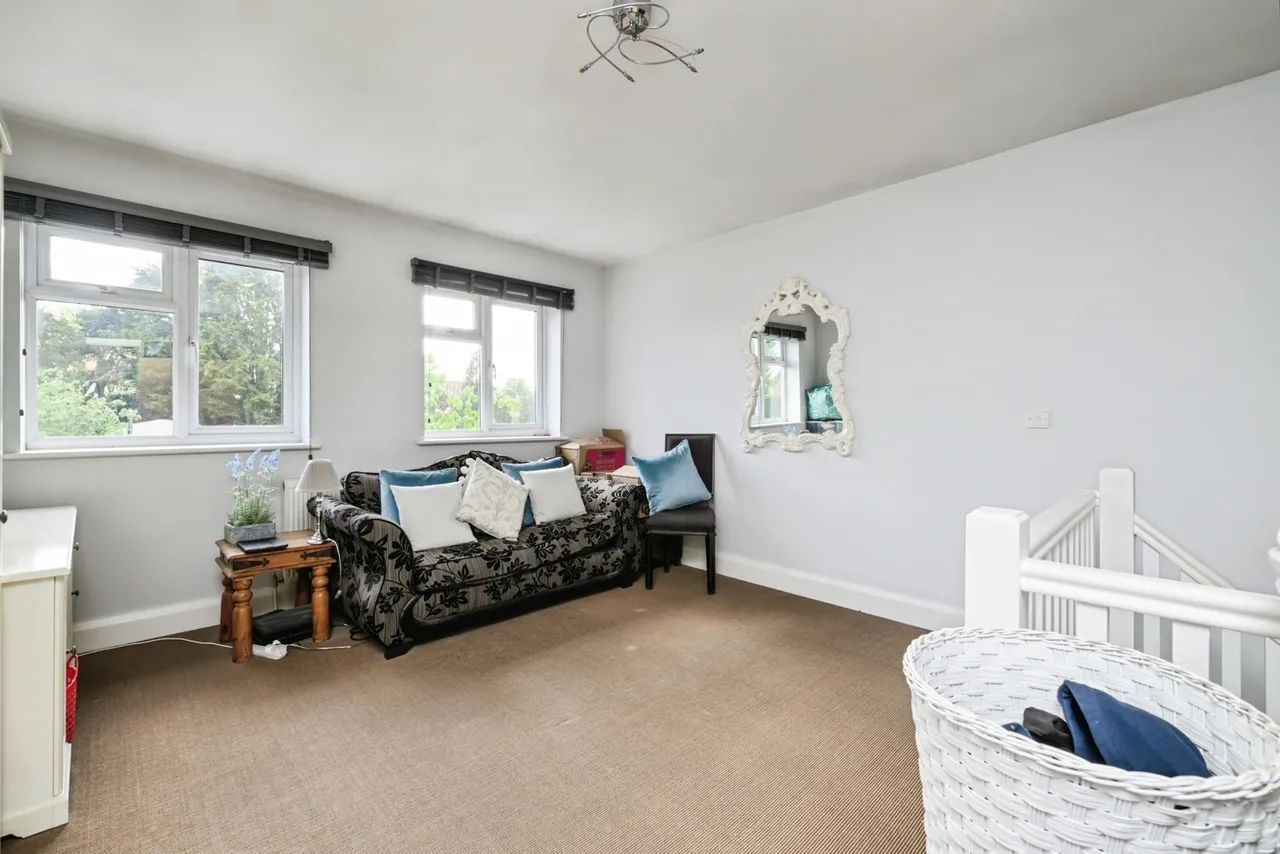 Lincoln Road, Glinton, PE6, photo 15