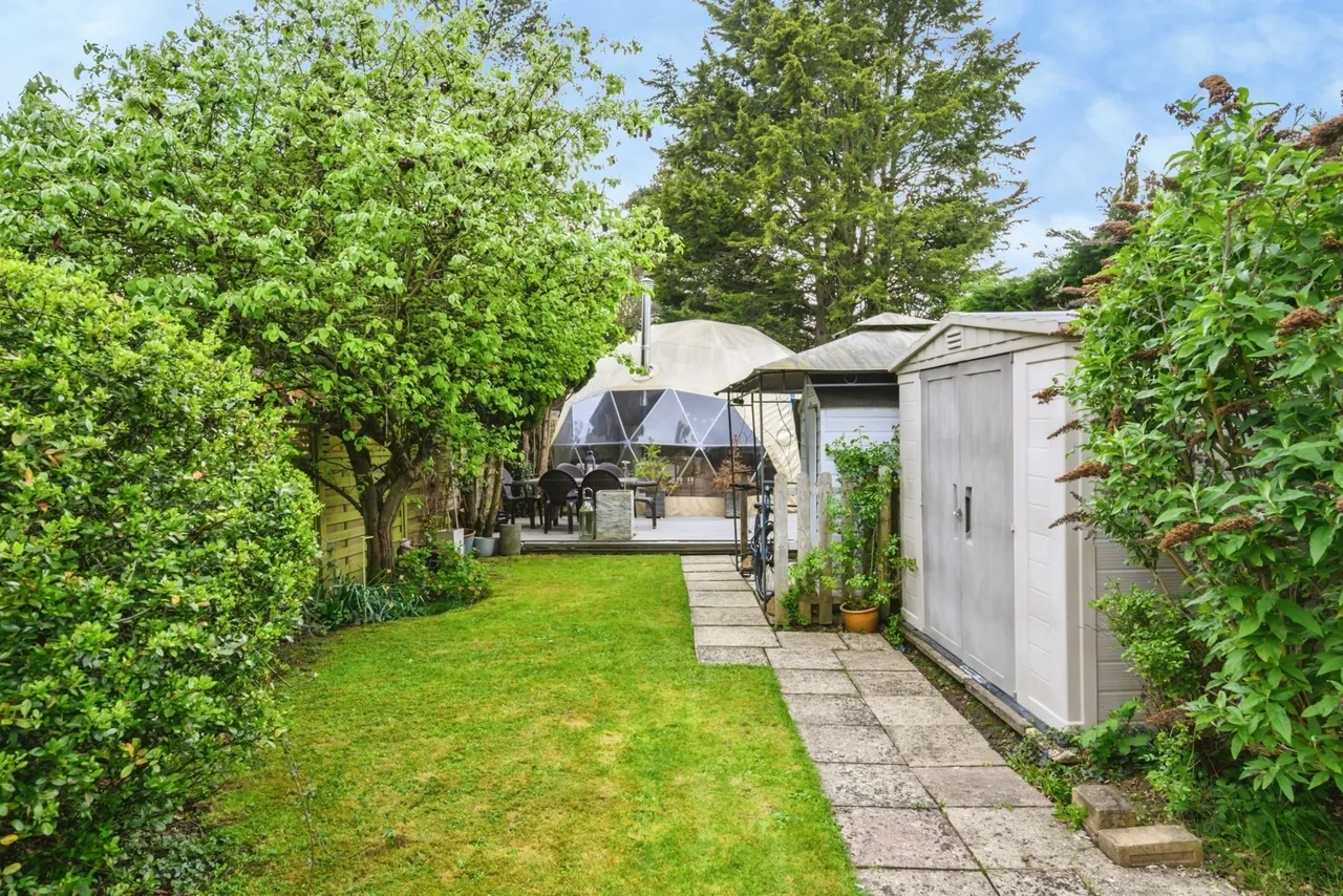 Lincoln Road, Glinton, PE6, photo 22