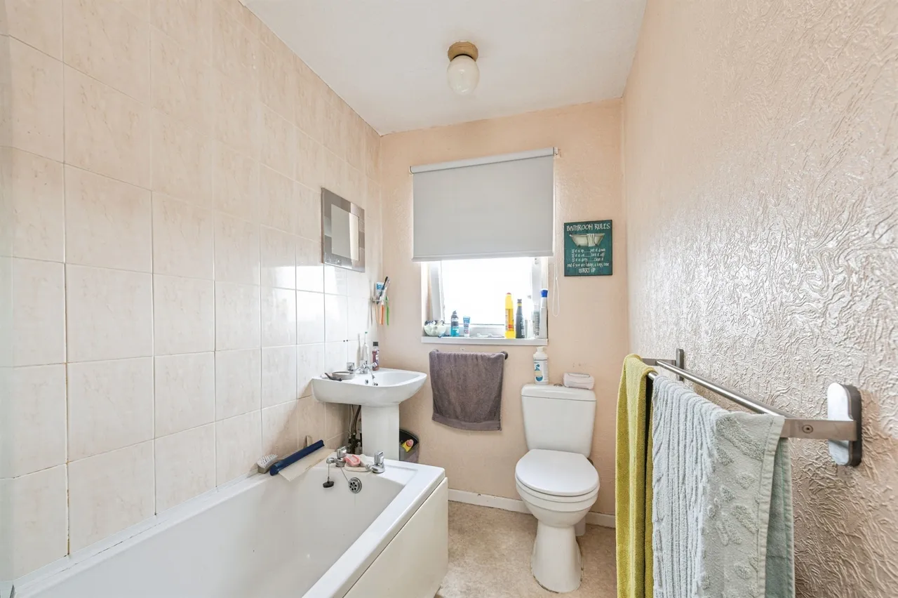 Deyne Road, Netherton, HD4, photo 13