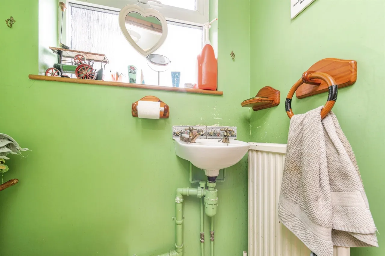 Deyne Road, Netherton, HD4, photo 9